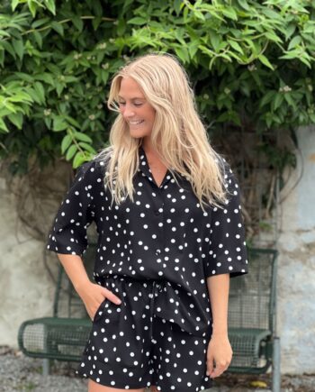 Loved By Lykke Shorts Ly Smilla Shorts Black   White Dots