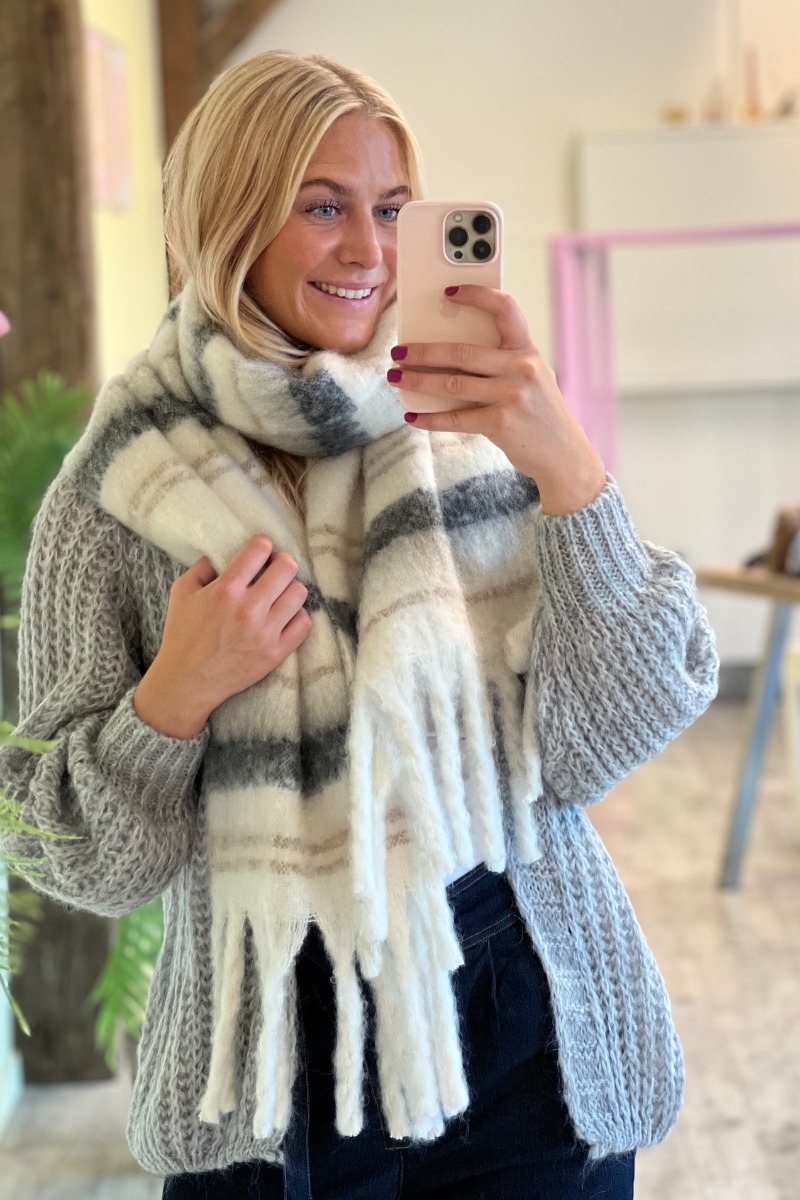 Pieces Halstørklæde Pc Nediva Long Scarf Bc Cloud Dancer