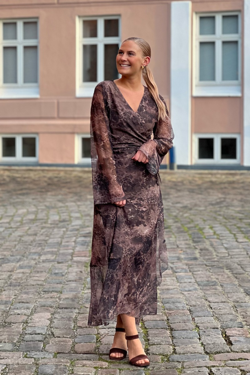 Loved By Lykke Kjole Lovely Long Dress Brown Fall
