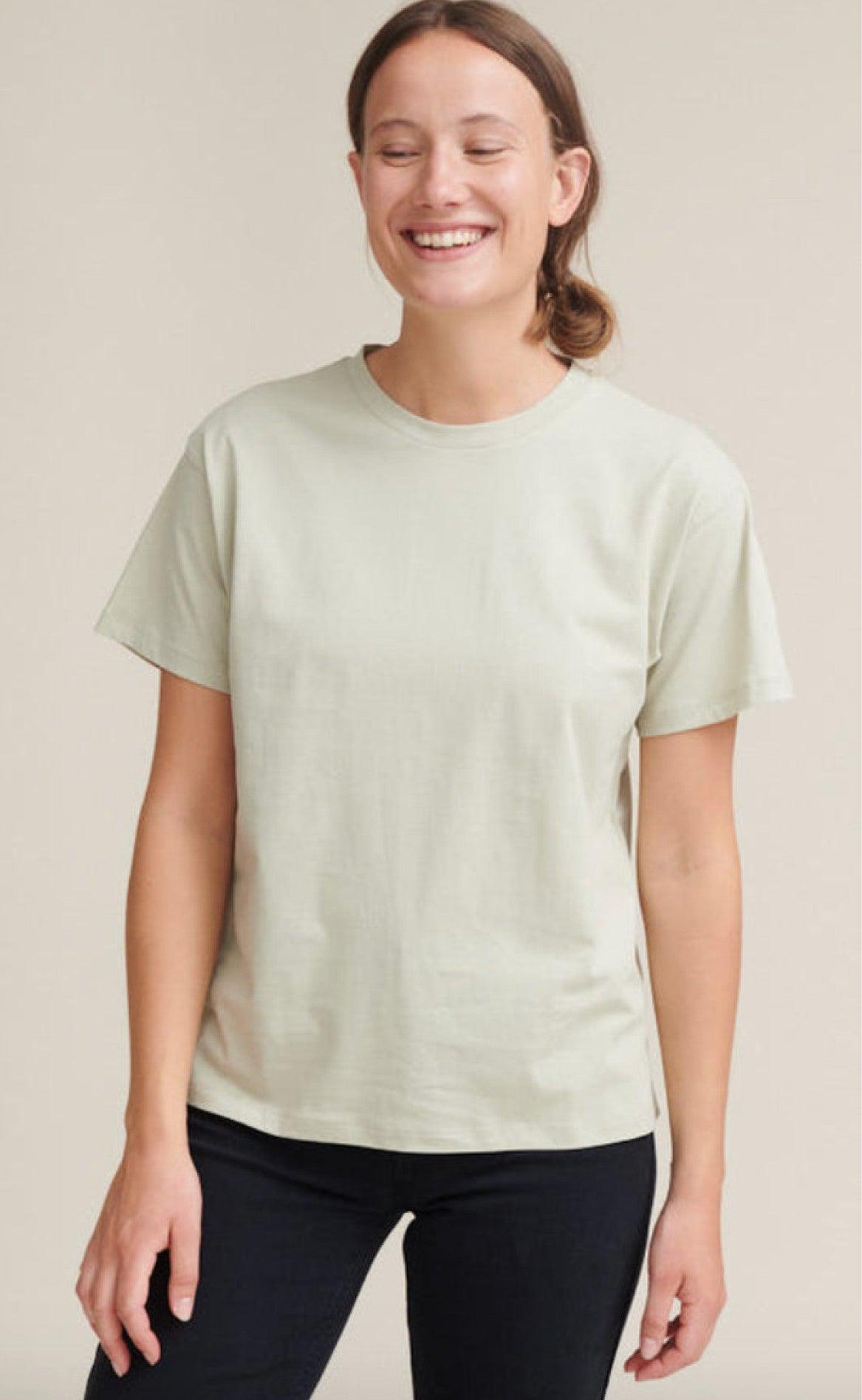 Basic Apparel Tee Rebekka Moss Gray