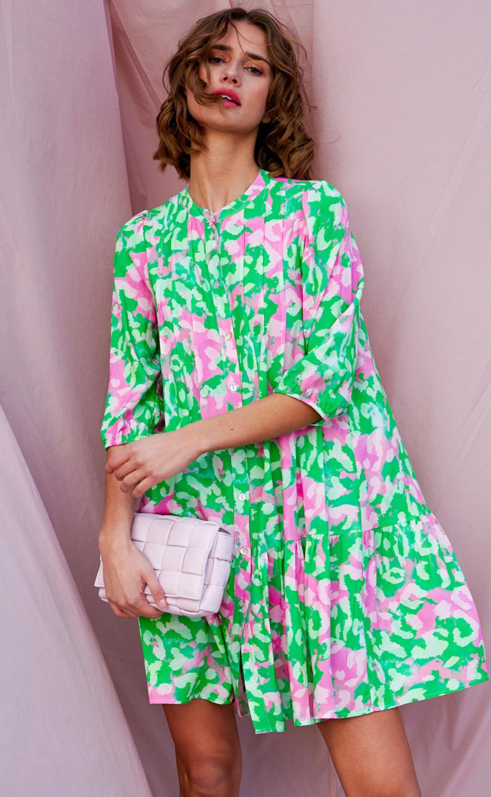 Noella Kjole Imogene Short Green Pink