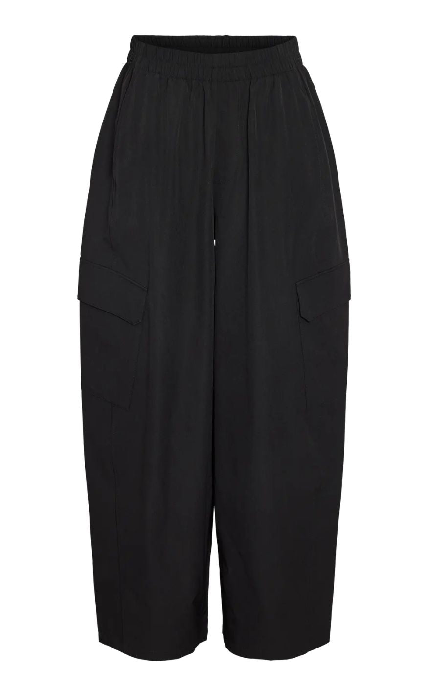 Noisy May Bukser Kirby Barrel Black