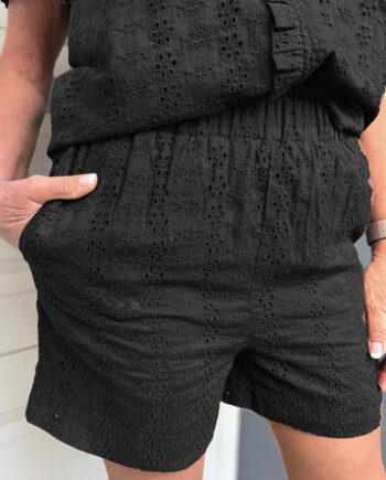 Say Ina Copenhagen Shorts Catja Black Broderie Anglaise