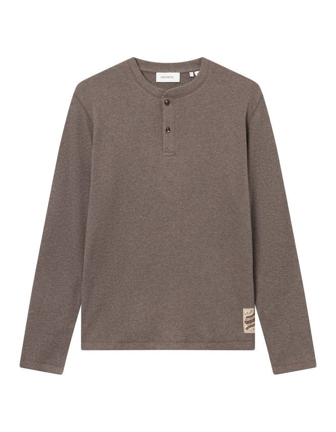 Dan Ls -shirt