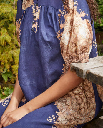 Love   Divine Kjole Love1415 Navy Paisley