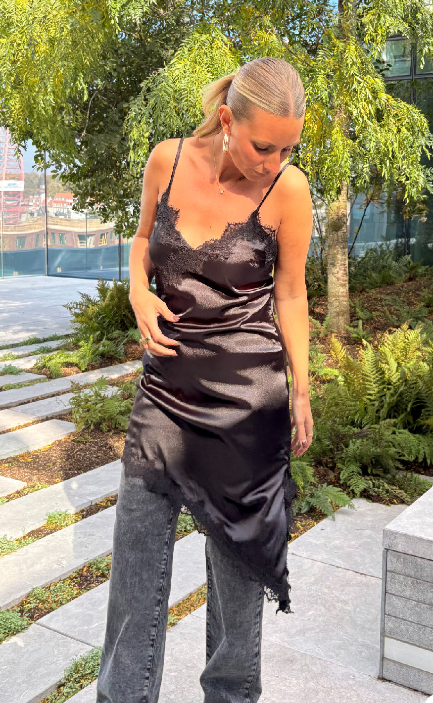 Noisy May Kjole Sofie Satin Black