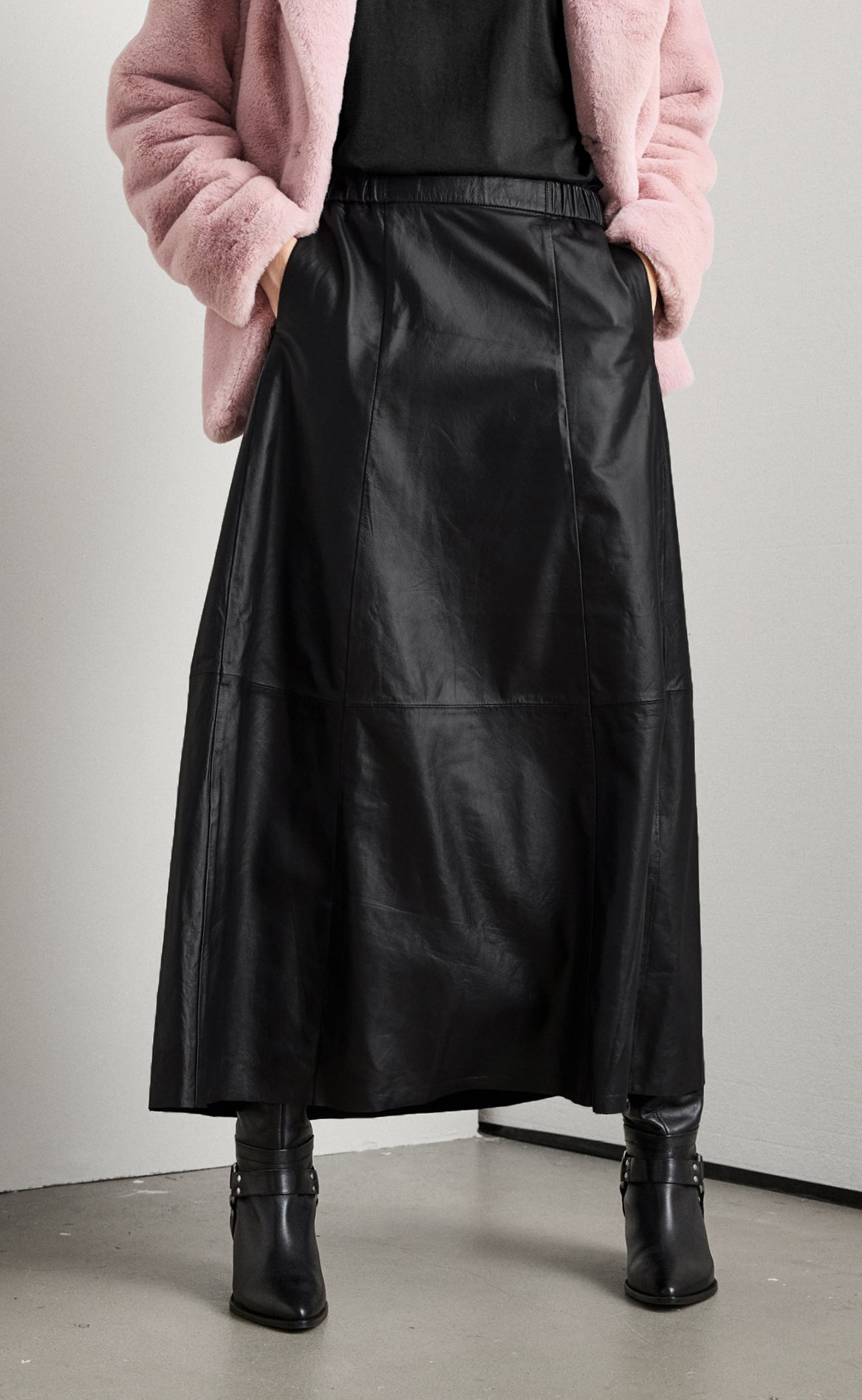 Notyz Nederdel -shape Black