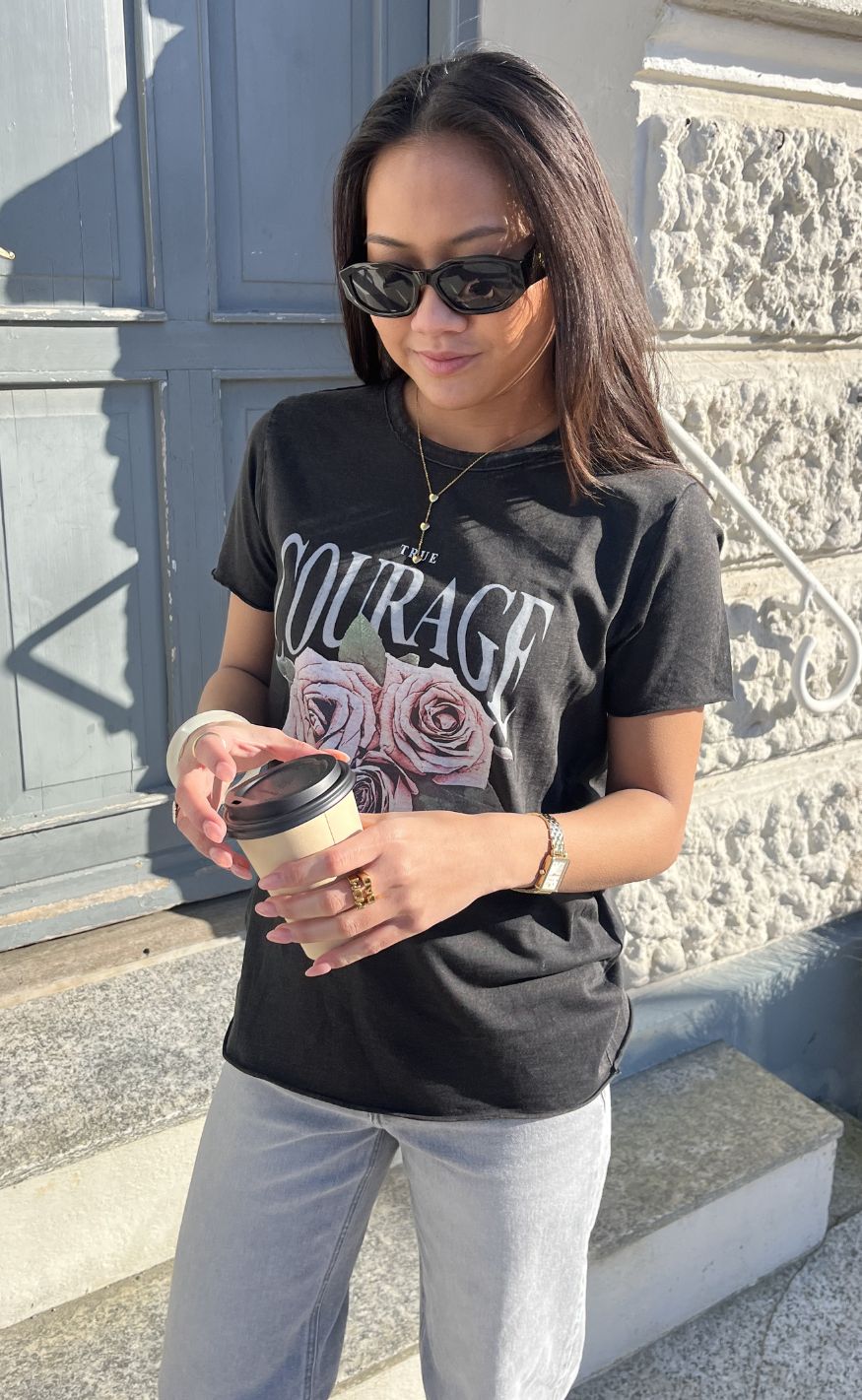 Only  -shirt Lucy Black Rose Courage