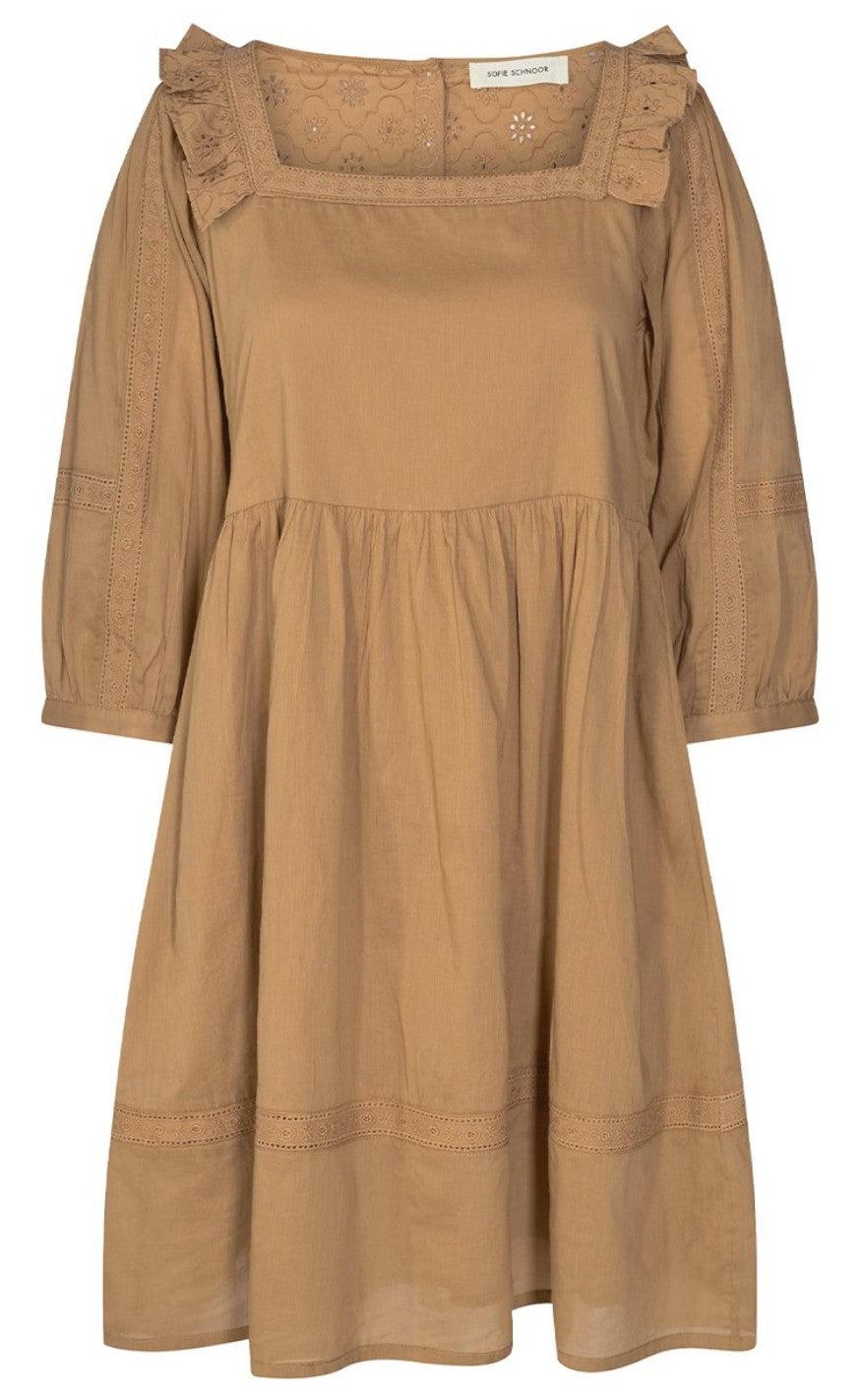 Sofie Schnoor Kjole S218213 Camel