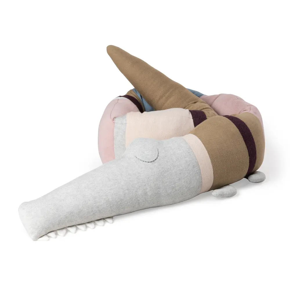 Strikket Pude Sleepy Croc Birchbark Rose Mix