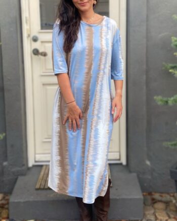 Luxzuz Kjole Aimando Ice Blue
