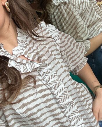 Neo Noir Bluse Chacha Graphic Sand