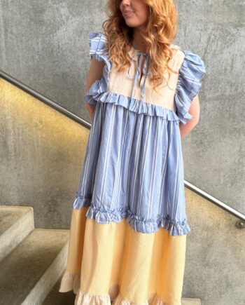 Stories From The Atelier Kjole Heart Dance Beige Light Blue