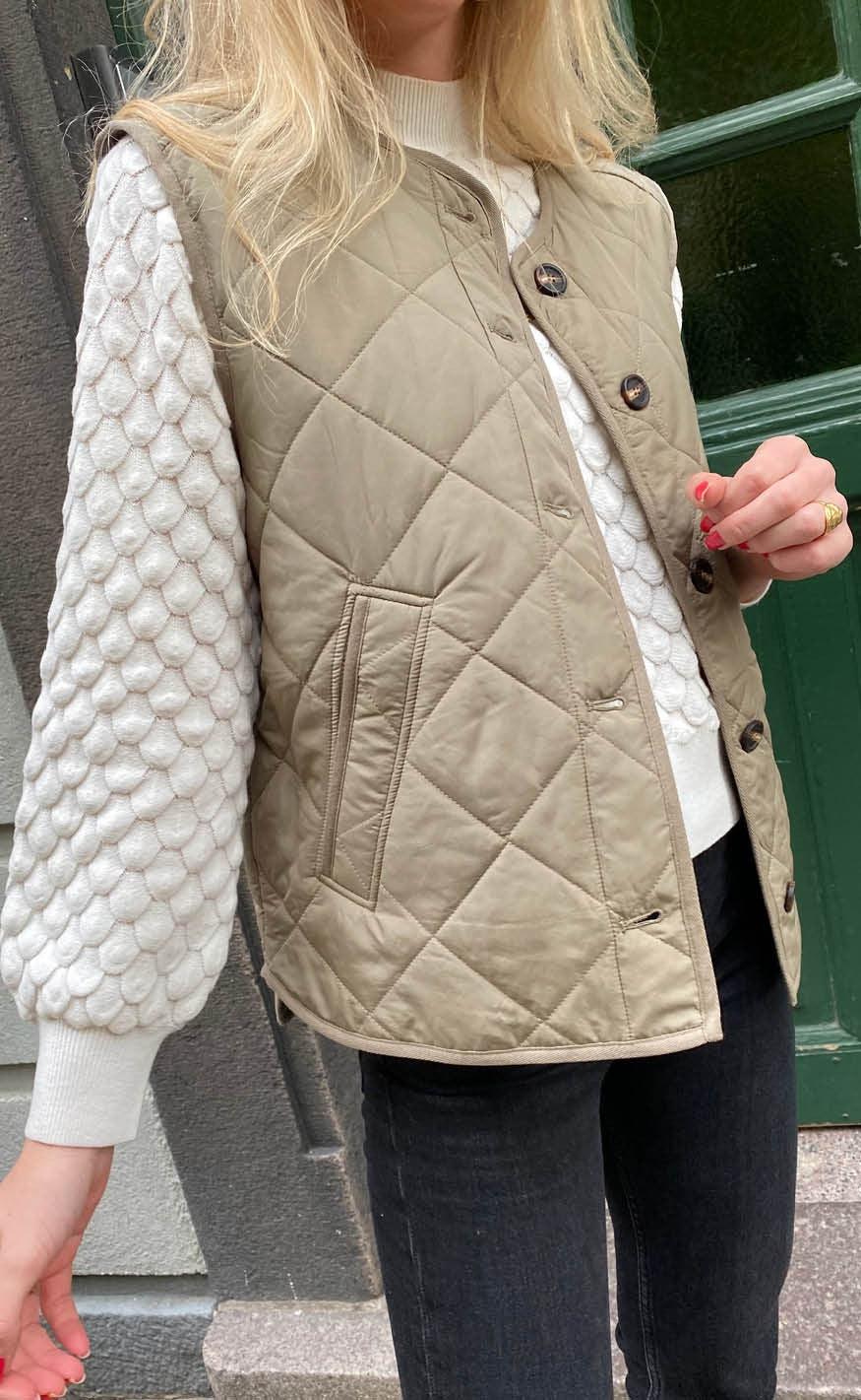 Global Funk Vest Feeney Khaki Dust