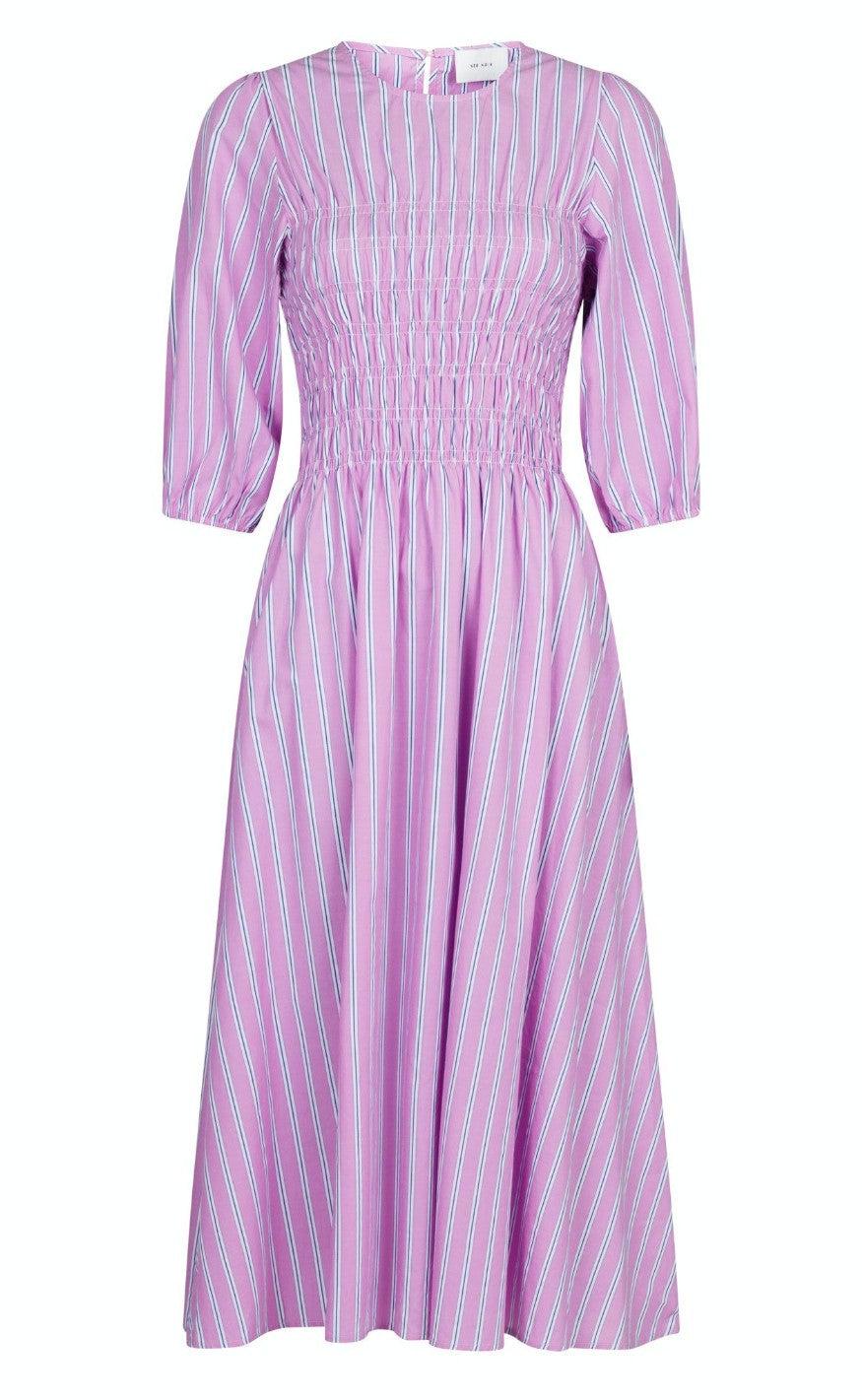 Neo Noir Kjole Aries Lavender