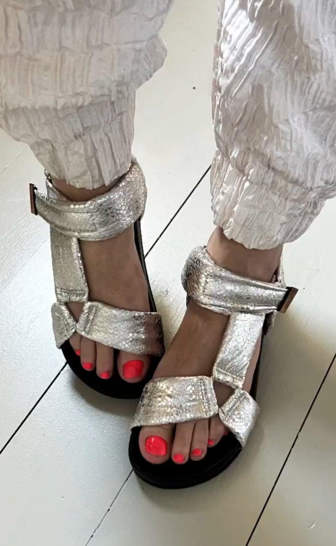 Copenhagen Shoes Sandaler Carrie Moon Silver Snake